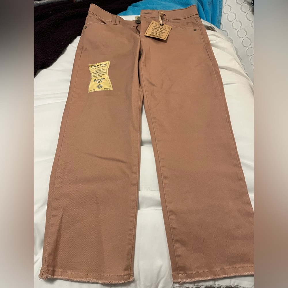 NWT